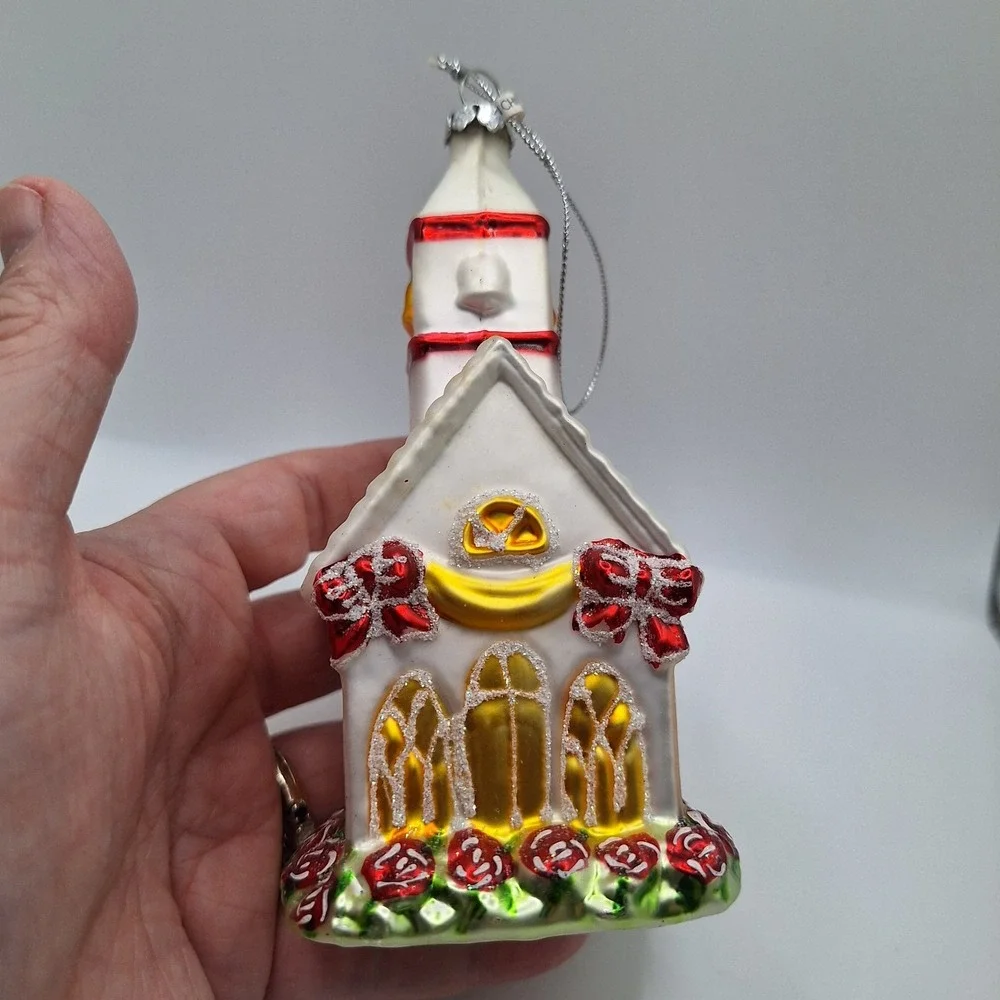 Church Blown Glass Ornament Beautiful Shape Rose Bushes Steeple & Windows